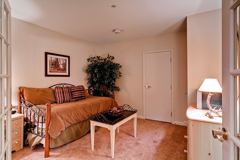 Meadows At Eagleridge Condos By Steamboat Resorts スティームボートスプリングス エクステリア 写真